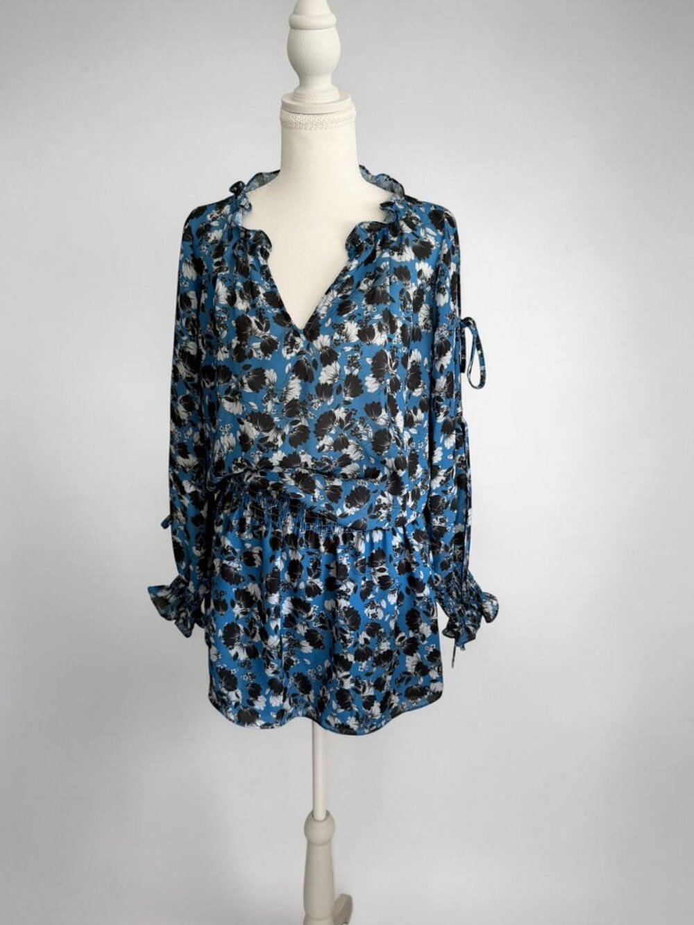 PARKER New York Blue Floral Dress Size Small NEW NWT